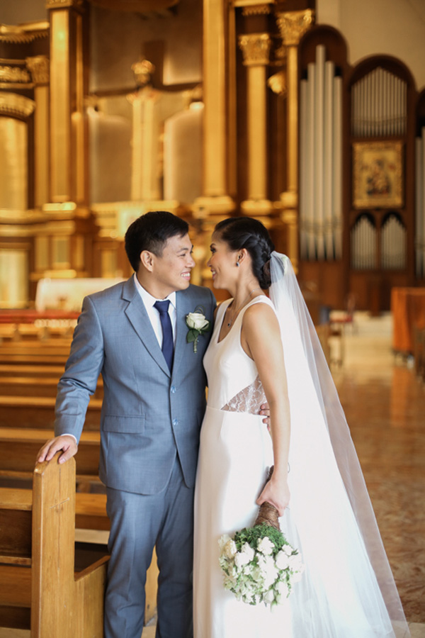 Simple And Modern City Wedding