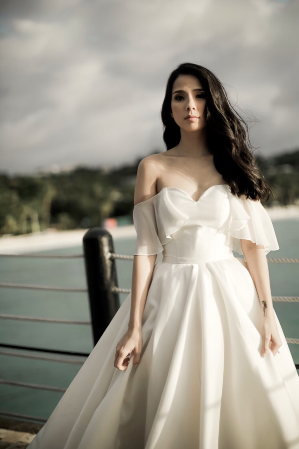 Maxene Magalona Rob Mananquil Boracay Wedding | Philippines Wedding Blog