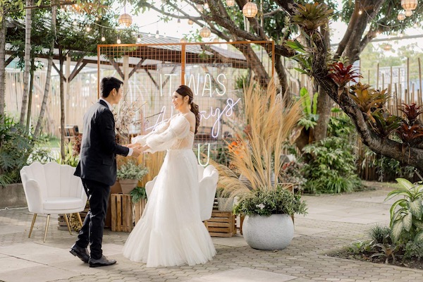 Pink and Orange Intimate Wedding | Philippines Wedding Blog