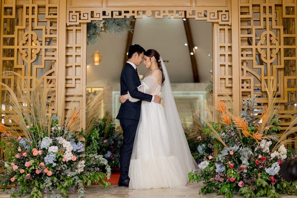 Pink and Orange Intimate Wedding | Philippines Wedding Blog