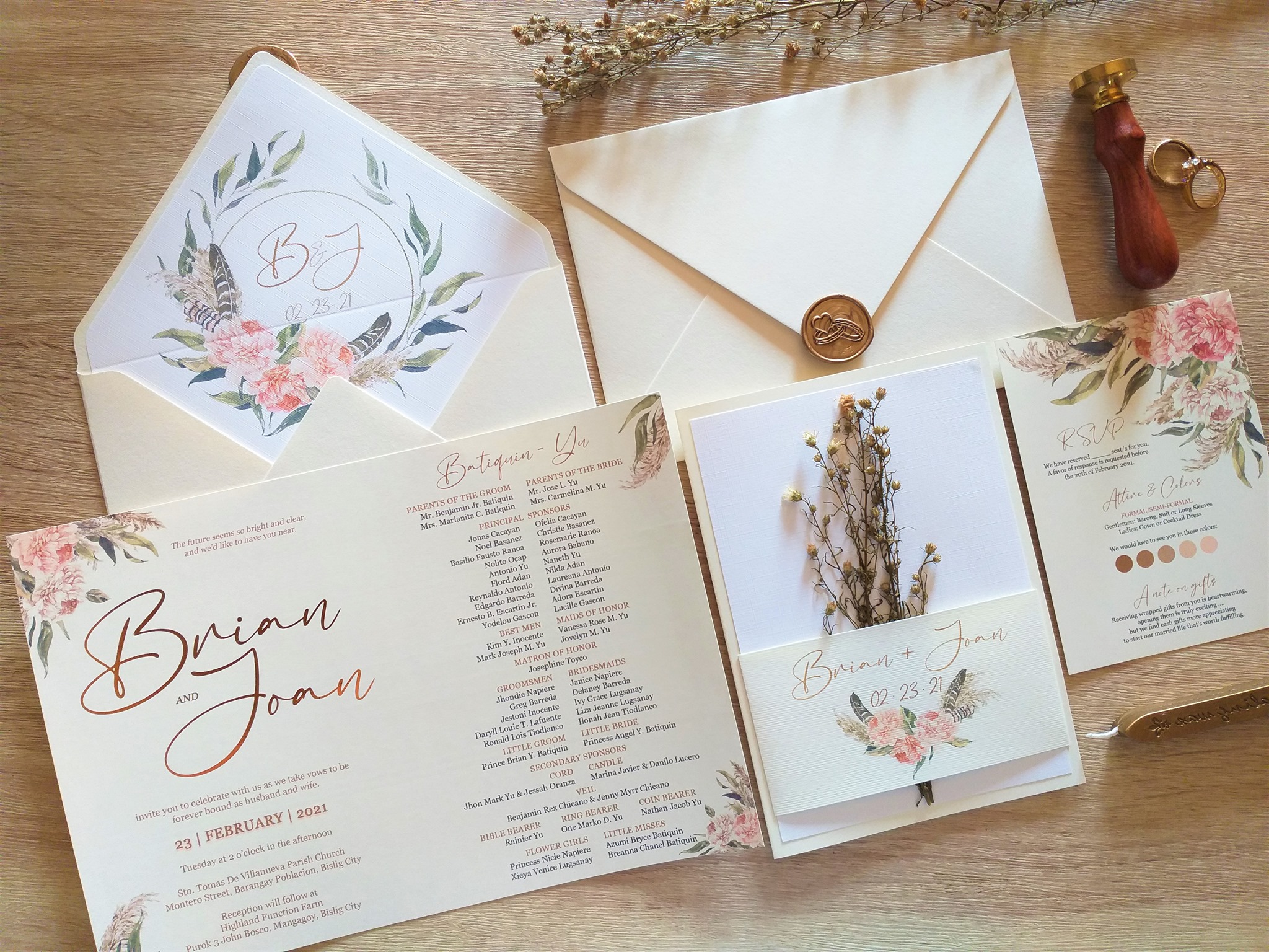Cardfold Style Foiled Wedding Invite with Dried Flowers